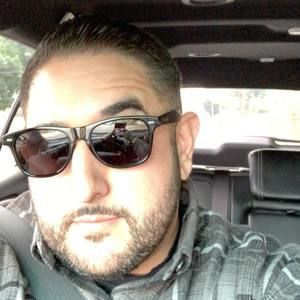 Meet your Posher, Cesar